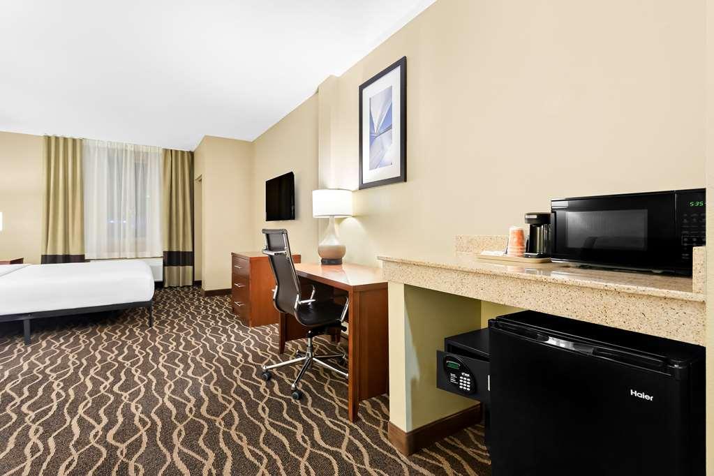 คอมฟอร์ต สวีท แทมป้า แอร์พอร์ต นอร์ท Hotel แทมปา ห้อง รูปภาพ